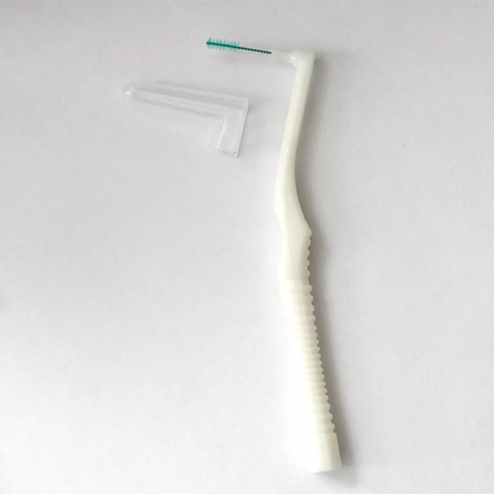 Interdentale rager met nylon haren